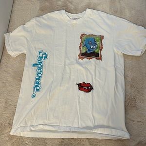 Supreme t shirt